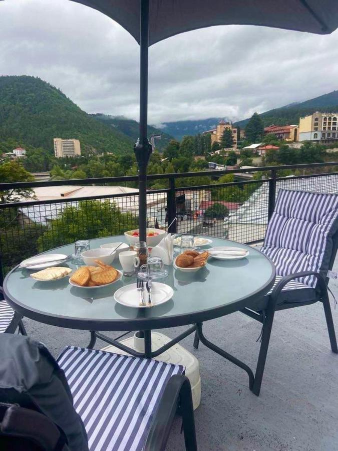 Hotel Borjomi Central Zewnętrze zdjęcie