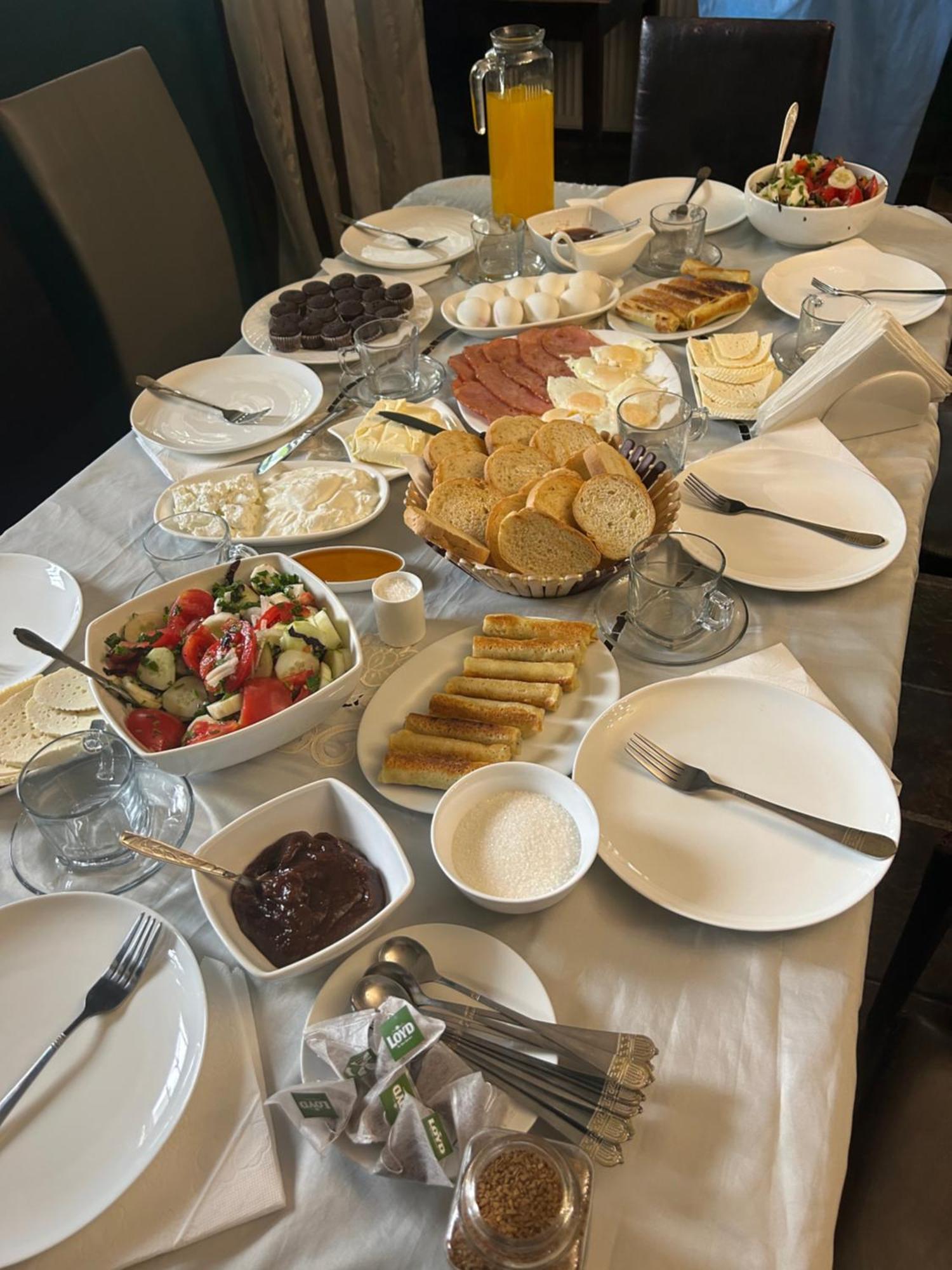 Hotel Borjomi Central Zewnętrze zdjęcie